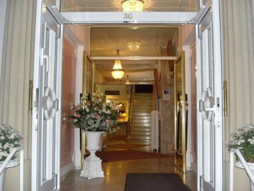 Rhein-Hotel Andernach Extérieur photo