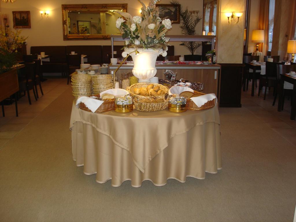 Rhein-Hotel Andernach Extérieur photo