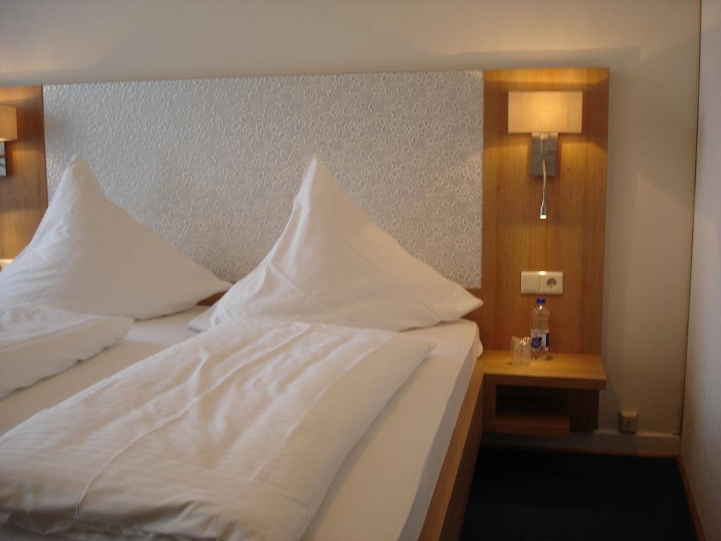 Rhein-Hotel Andernach Extérieur photo